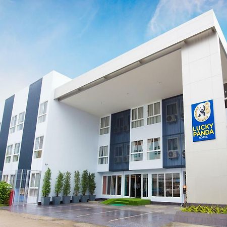 โรงแรมลัคกี้แพนด้า เชียงใหม่ ภายนอก รูปภาพ