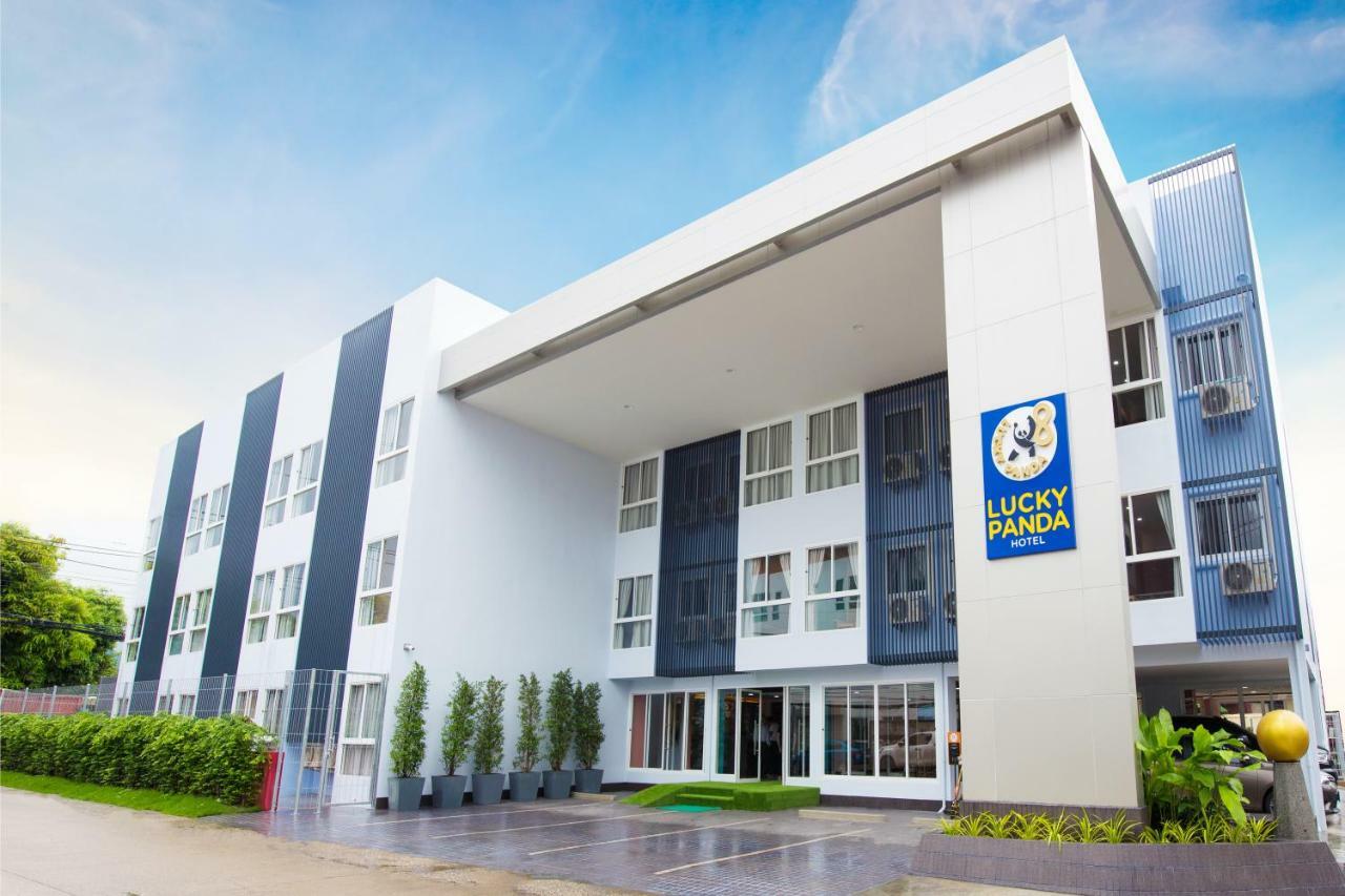 โรงแรมลัคกี้แพนด้า เชียงใหม่ ภายนอก รูปภาพ