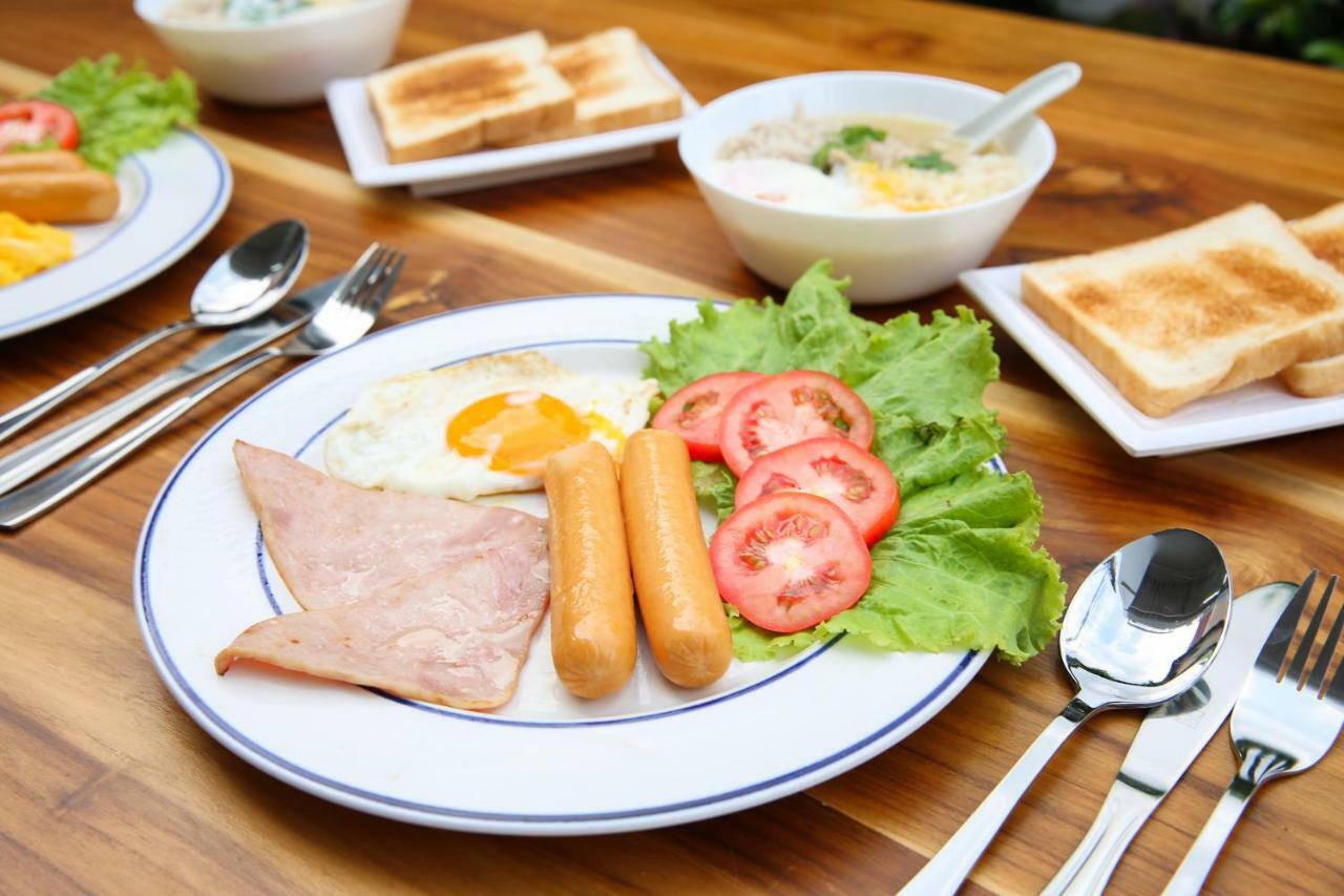 โรงแรมลัคกี้แพนด้า เชียงใหม่ ภายนอก รูปภาพ